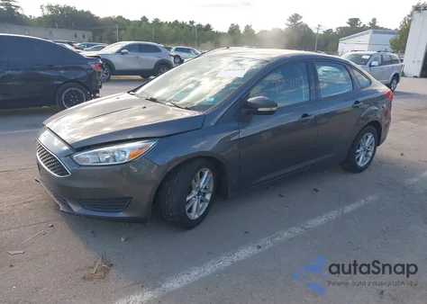 2016 Ford Focus Se z USA, uszkodzony, nr VIN 1FADP3F21GL334804